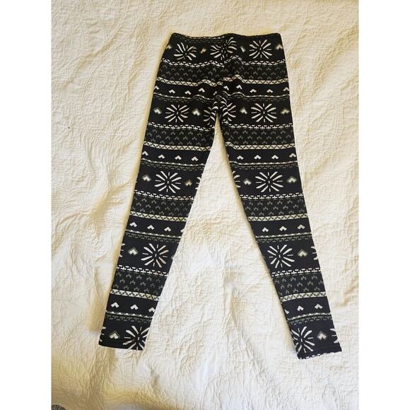 Cute Shosho Chic Black Geometric Leggings S/M Stretchy, Stylish, Cozy & Soft - Picture 2 of 7